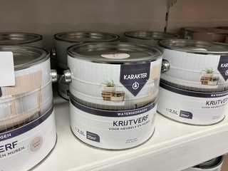 Ca. 10x Krijtverf 2,5 ltr emmers kleur beige